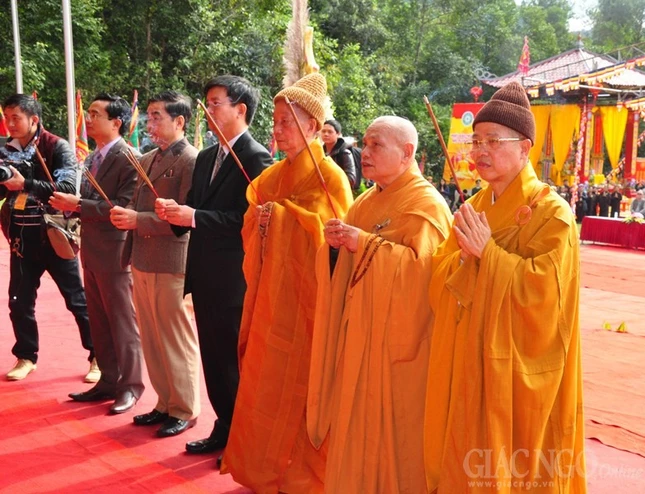 Tưởng niệm 707 năm Phật hoàng nhập Niết-bàn ảnh 11 H12.JPG