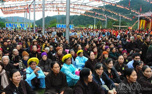 Tưởng niệm 707 năm Phật hoàng nhập Niết-bàn ảnh 7 H4.JPG