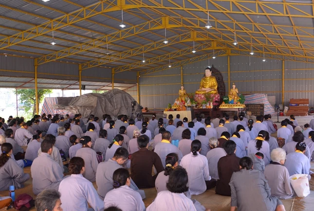 Khoa tu ngay 13-12 (1).JPG