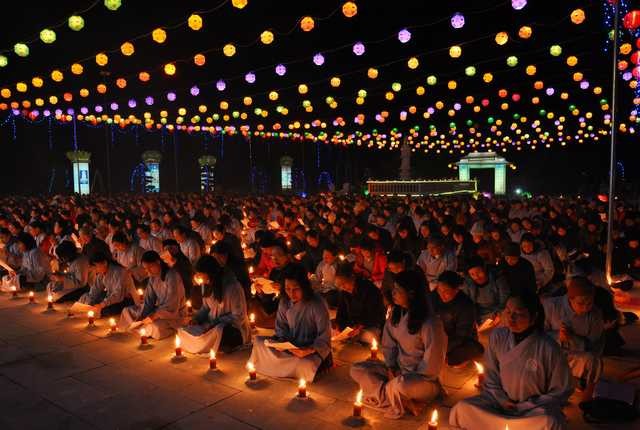 Chùa Ninh Tảo và chùa Bát Nhã lung linh hoa đăng ảnh 2 1 a via 2.jpg