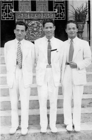 Chứng nhân gần 100 tuổi ảnh 2 anh 1, cu si Tong Ho Cam.jpg