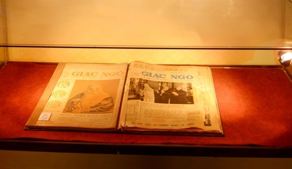 Le chinh thuc (4).JPG