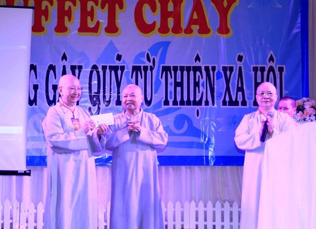 PB Ni giới TP.HCM tổ chức buffet chay gây quỹ ảnh 2 h4.jpg