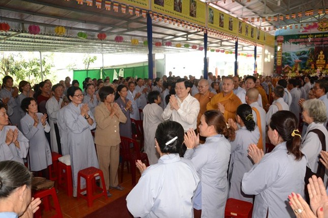 Chủ tịch nước dự lễ kỷ niệm Phật thành đạo ảnh 2 chutich nuoc 1.jpg