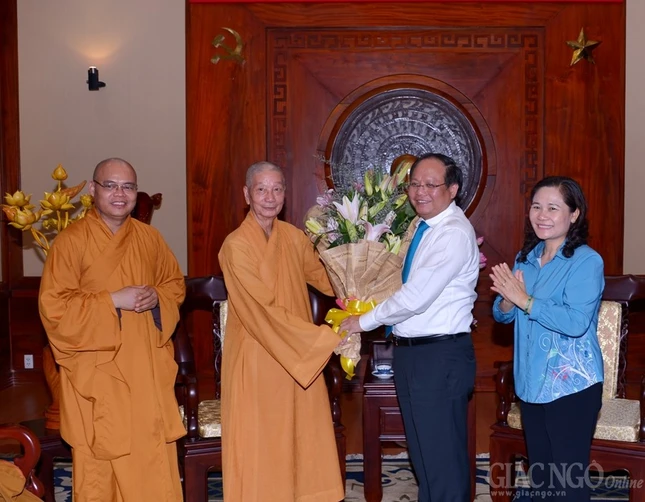 HT tao thap - ChucTet Thanh Uy (19).JPG