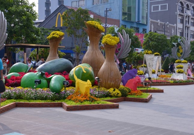 ĐHoa Nguyen Hue - chieu 28 Tet (12).JPG