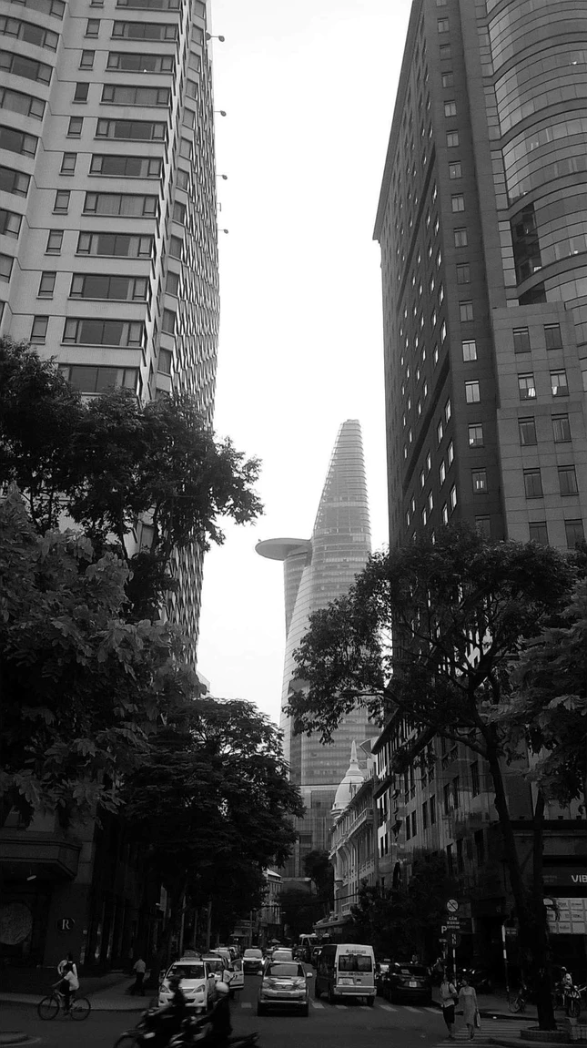 Sài Gòn - thành phố tôi một ngày cuối năm… ảnh 7 Sai Gon 1.jpg