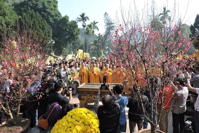 Ghi chép: Chen chúc dự hội chùa Hương ảnh 8 DSCN8689.JPG