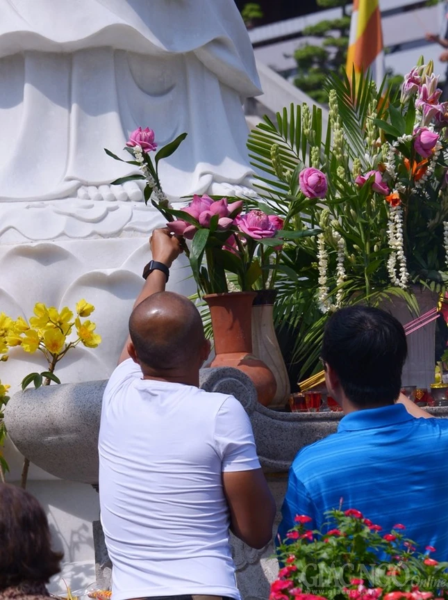 Ram thang Gieng (10).JPG