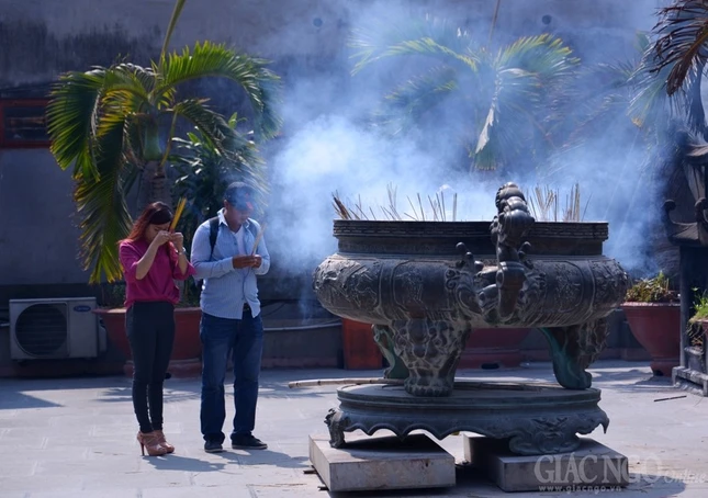 Ram thang Gieng (9).JPG