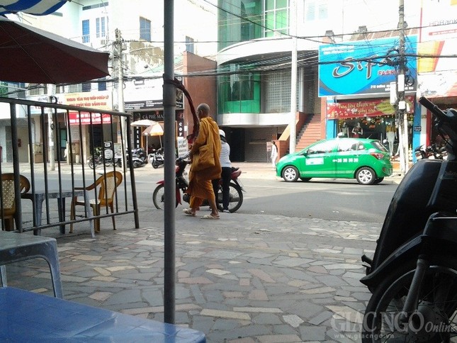 “Sư giả” vẫn lang thang trên đường phố Biên Hòa ảnh 5 1 truongtri5.jpg