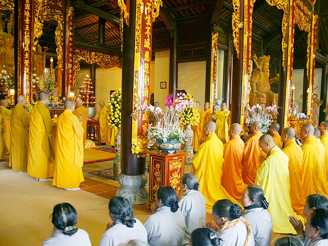 TP.HCM, Huế: Tưởng niệm Đức Tăng thống Thích Tịnh Khiết ảnh 12 1 tthue 1.jpg