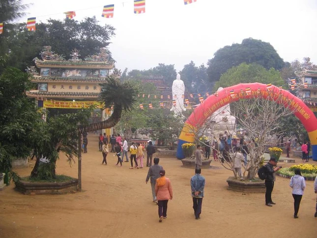 Quảng Ngãi: Lễ húy kỵ Tổ khai sơn tổ đình Thiên Ấn ảnh 4 thienan1.JPG