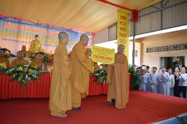 Cà Mau: Đặt đá xây dựng chánh điện VP BTS PG tỉnh ảnh 1 camau13.JPG