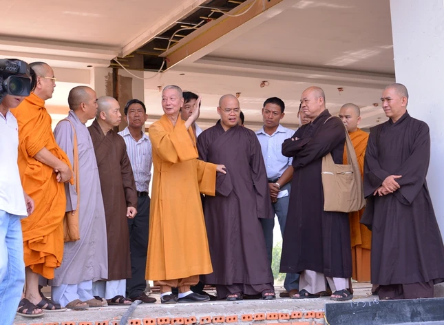 Hop chieu 10-3  (4).JPG