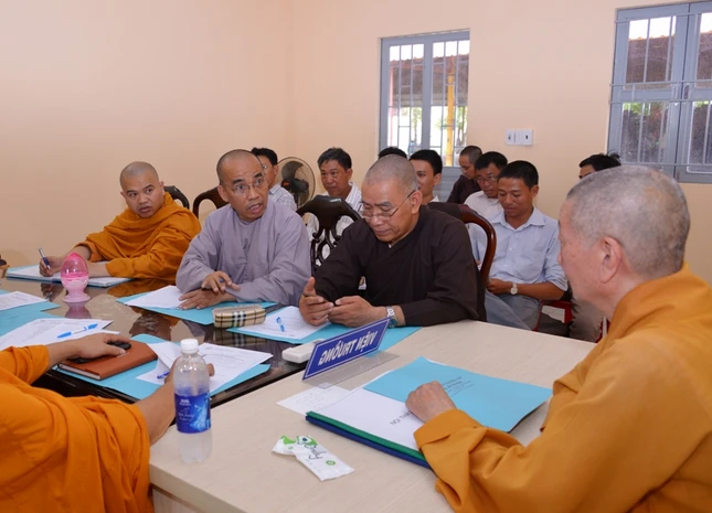 Hop chieu 10-3  (9).JPG