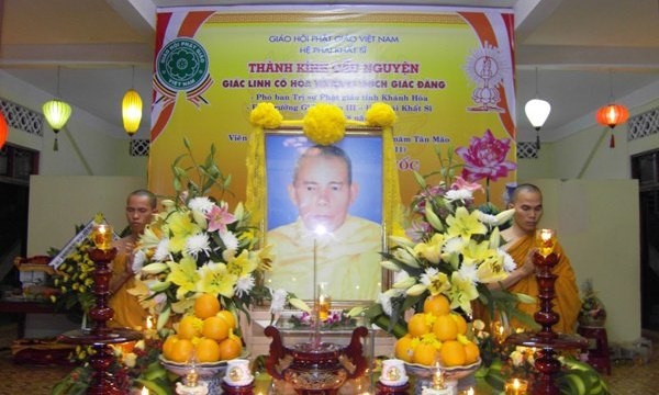 Khánh Hòa: Lễ húy kỵ cố HT.Thích Giác Đăng ảnh 1 chandung.jpg