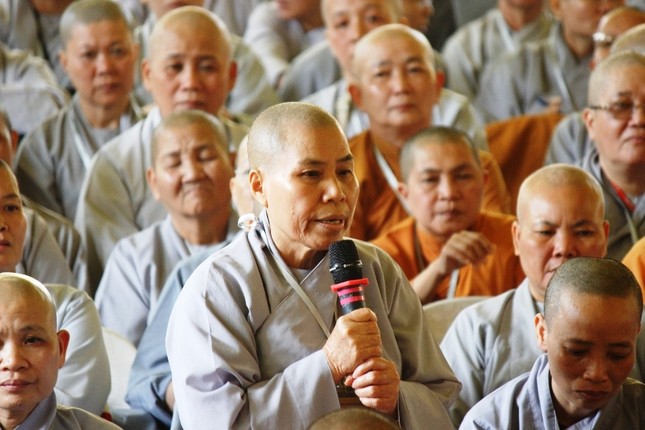 TT-Huế: Thảo luận Phật sự Phân ban Ni giới T.Ư ảnh 6 8.jpg