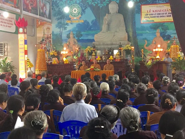 Thanh Hóa: Khai giảng lớp giáo lý dành cho Phật tử ảnh 1 khaigiang 1.jpg