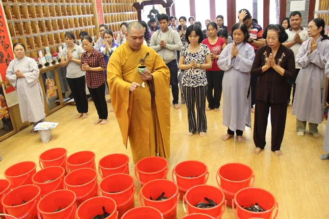 Thêm nhiều chùa tổ chức lễ Vía Bồ-tát Quan Âm ảnh 6 chunguyen.jpg