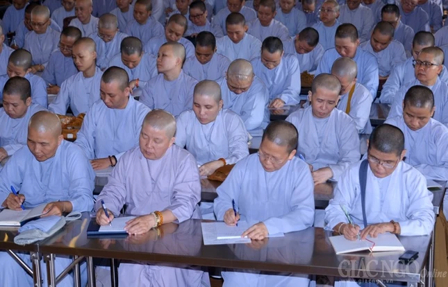 Gioi Luat va Nghi Le (16).JPG