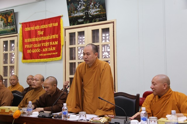 TƯGH họp giao ban, thảo luận Phật sự quan trọng ảnh 2 hoinghi 2.jpg