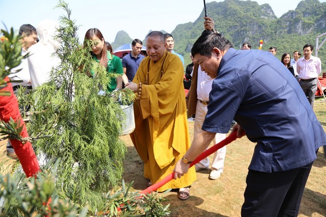 Cao Bằng: Đại lễ cầu siêu các anh hùng liệt sĩ ảnh 12 1 causieu 13.jpg
