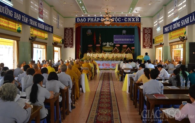 Đại hội đại biểu Phật giáo TP.Mỹ Tho lần IX ảnh 8 anh 9.JPG