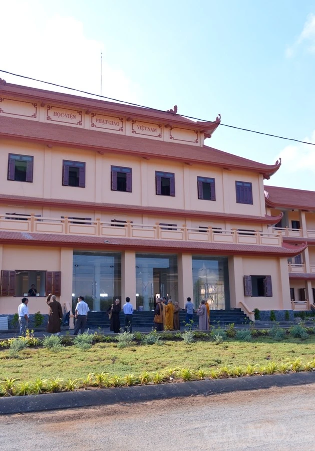 Khao sat va Hop tai HVPG LMX- ngay 23-4 (1a).JPG