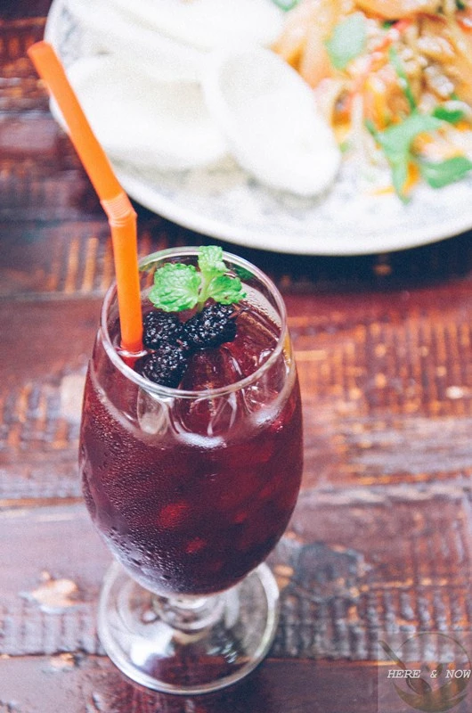 Những món chay ngon của quán chay Here & Now ảnh 18 w here17.jpg