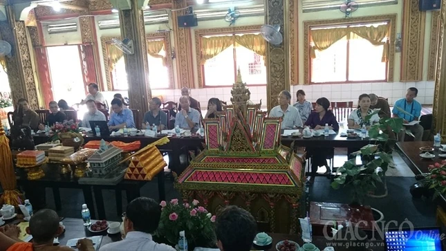 Ban Văn hóa T.Ư làm việc với PG Nam tông Khmer ảnh 5 nam tong 13.jpg