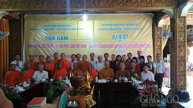 Ban Văn hóa T.Ư làm việc với PG Nam tông Khmer ảnh 6 nam tong 14.jpg