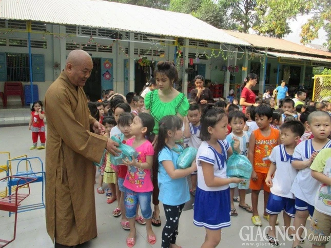 anh TA.JPG
