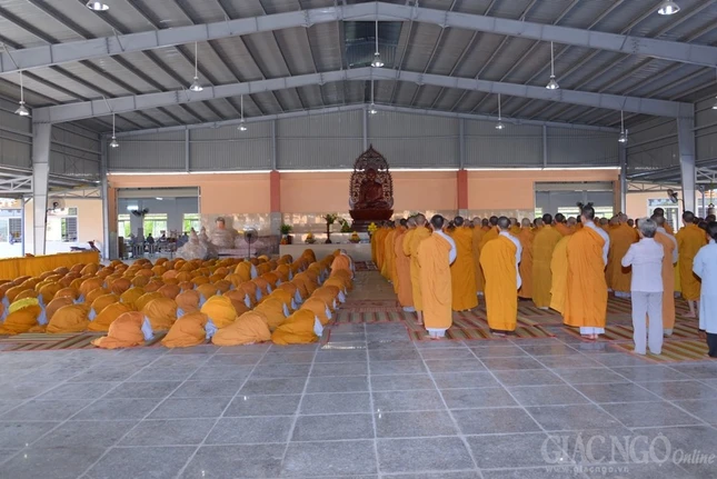 Khai kinh - Sam hoi - Hop (13).JPG