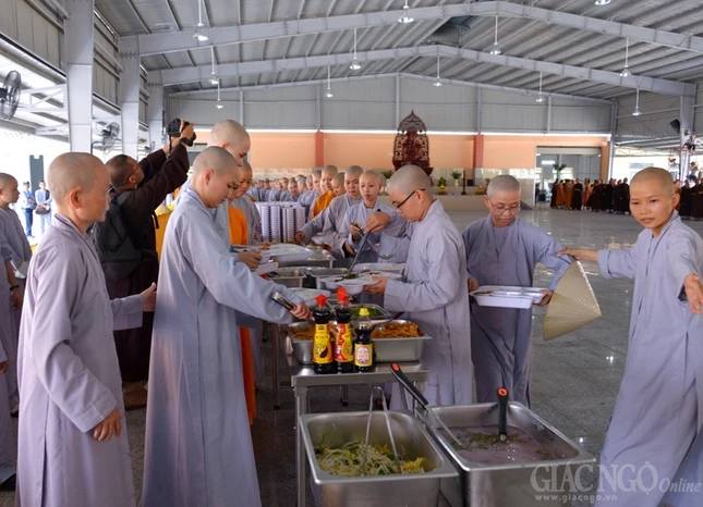 Khai kinh - Sam hoi - Hop (31).JPG