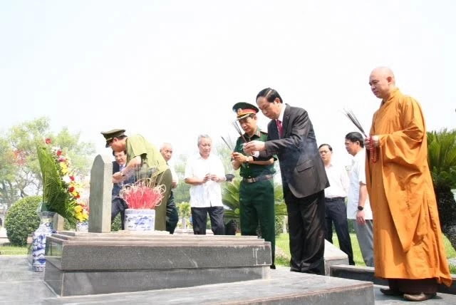 Chủ tịch nước Trần Đại Quang thăm PG Điện Biên ảnh 3 chutichnuoc 3.jpg