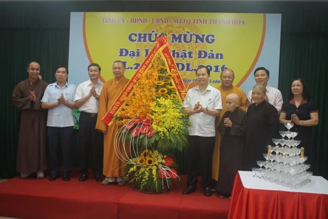Thanh Hóa: Chính quyền tổ chức họp mặt mừng Phật đản ảnh 1 thanhhoa 1.jpg