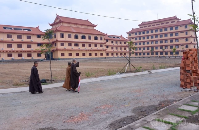 Hoc vien - VNQT ngay 13-5 (10).JPG