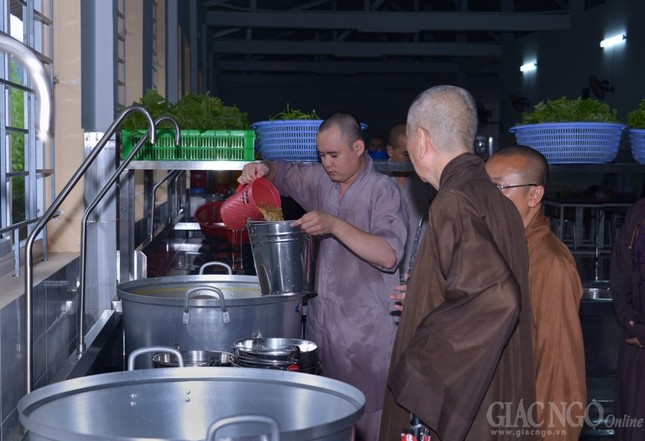 Hoc vien - VNQT ngay 13-5 (7).JPG