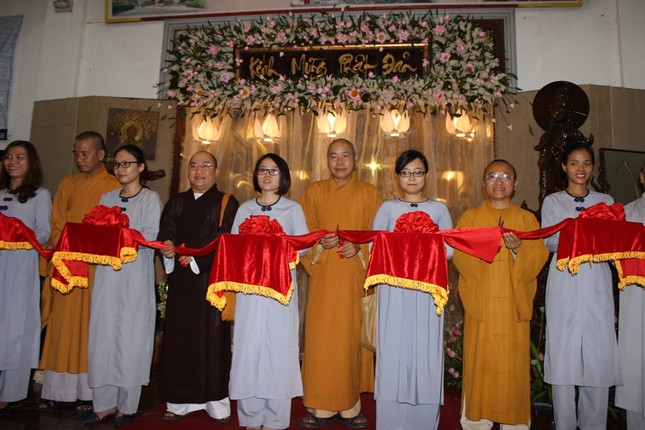 Khai mạc triển lãm “Mùa hoa sen nở” tại Phổ Quang ảnh 2 3tl.jpg