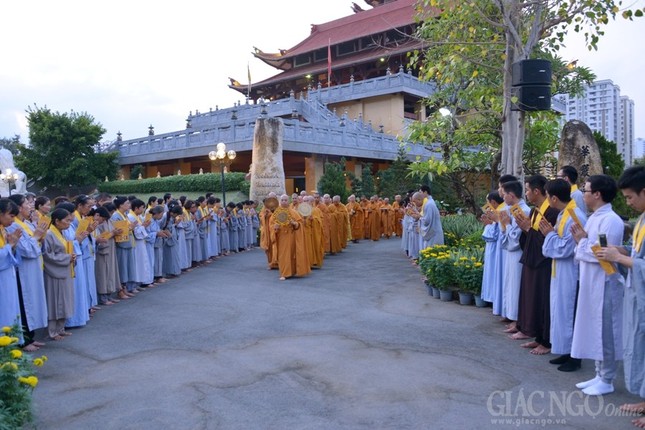 Le tam Phat - chua Hue Nghiem (2).JPG