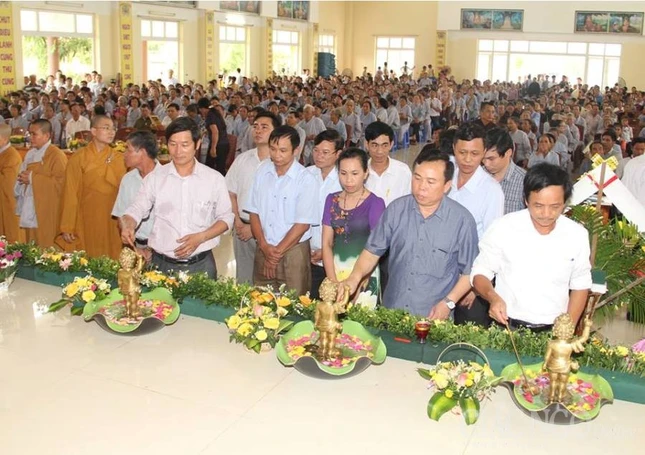 ANH CHI LINH (1).JPG