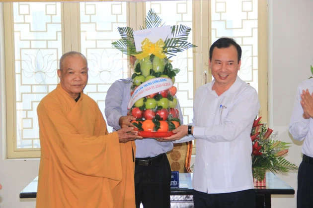 dvantwthambts (7).jpg