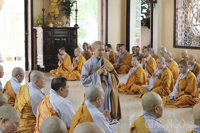 TP.HCM: Chư Ni Phật giáo Q.12 tác pháp an cư ảnh 4 8vp.jpg