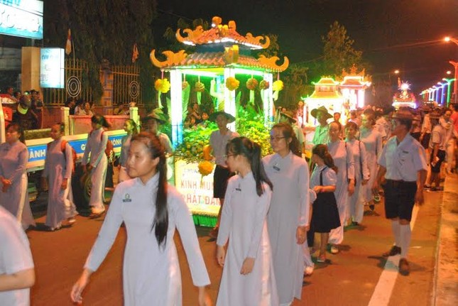 Khánh Hòa: PG Cam Ranh rước Phật bằng kiệu hoa ảnh 2 camranh 2.jpg