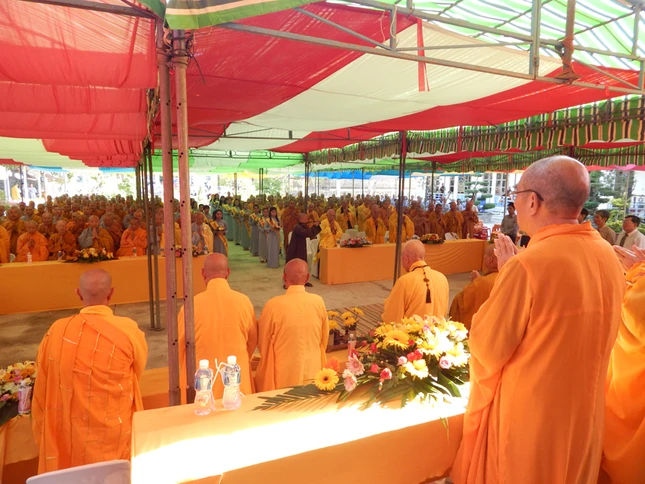 1A- QUANG CANH BUOI LE.jpg