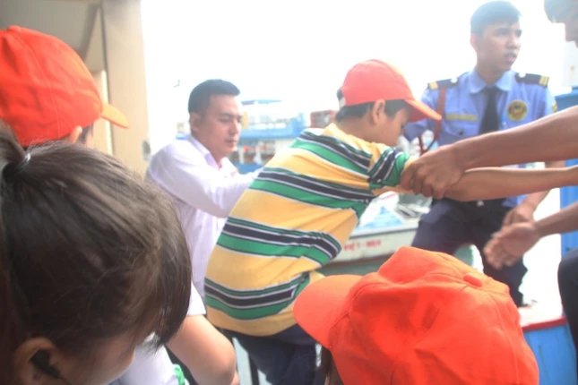 guiup do len tau.jpg