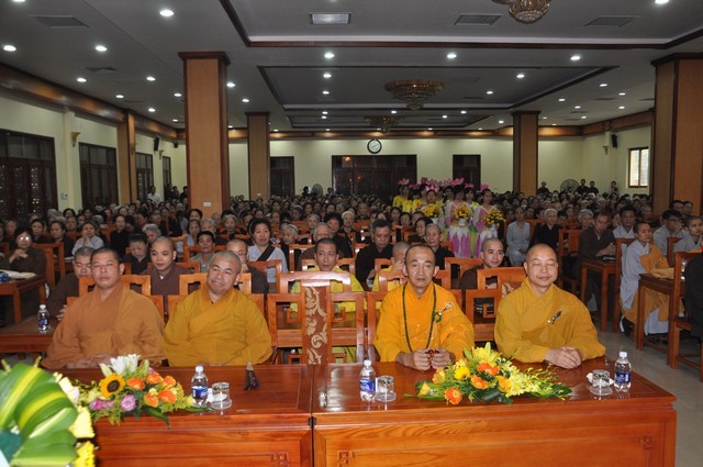 Hà Nội: Các trường hạ khai pháp an cư ảnh 2 quan su 1.jpg