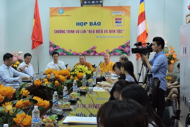 TƯGH giới thiệu chương trình "Đạo hiếu và dân tộc" ảnh 1 DSCN8863.JPG