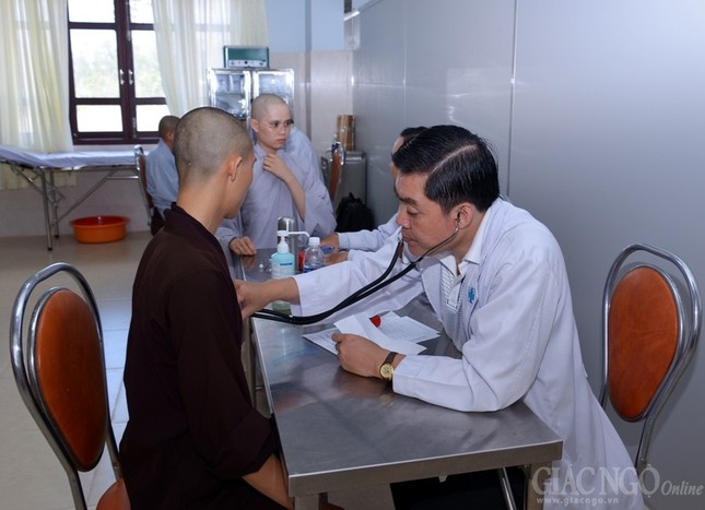 Khoa tu ngay 5-6 (13).JPG